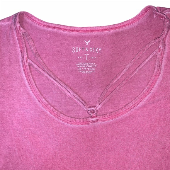 American Eagle Soft & Sexy v-neck shirt - Picture 2 of 2